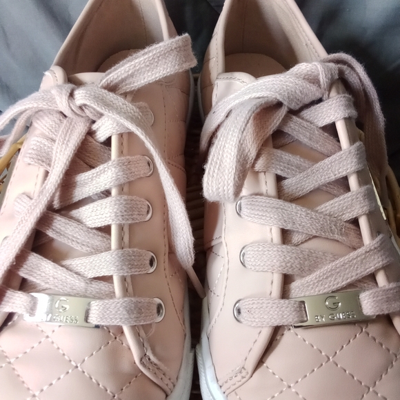 Women's G By Guess Quilted Dusty Rose Faux Leather Lace Up Sneakers Pink & White - Picture 4 of 16